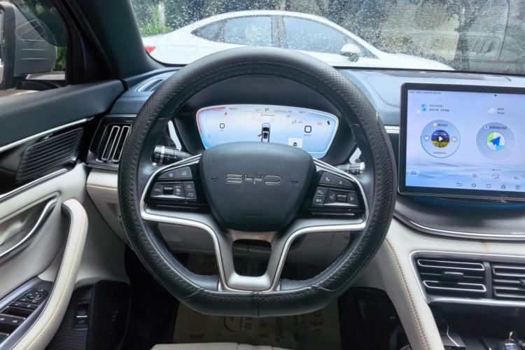 Used BYD Song PLUS New Energy 2024 HONOR Edition DM-i 110km Flagship PLUS Steering Wheel