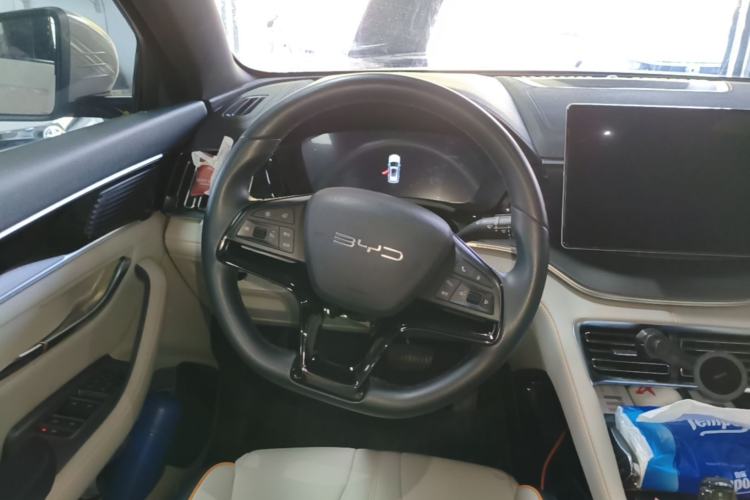 Used BYD Song PLUS New Energy 2024 HONOR Edition DM-i 110km Flagship Model Steering Wheel