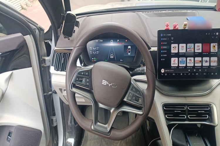 Used BYD Song PLUS New Energy 2024 HONOR Edition DM-i 110km Flagship PLUS Steering Wheel