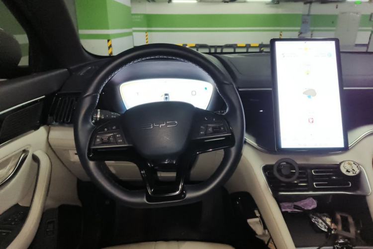 Used BYD Song PLUS New Energy 2024 HONOR Edition DM-i 110km Flagship Model Steering Wheel