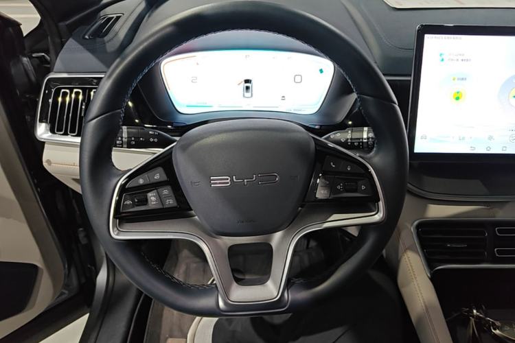 Used BYD Song PLUS New Energy 2024 HONOR Edition DM-i 110km Flagship PLUS Steering Wheel