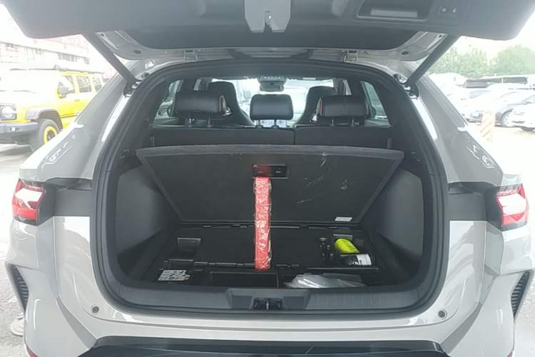 Used BYD Song PLUS New Energy 2024 HONOR Edition DM-i 110km Flagship Model Trunk