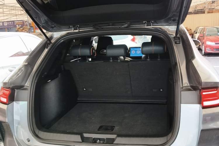 Used BYD Song PLUS New Energy 2024 Honor Edition EV 520km Luxury Model Trunk