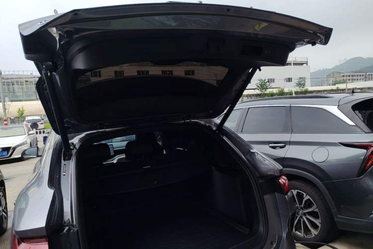 Used BYD Song PLUS New Energy 2024 HONOR Edition DM-i 110km Flagship PLUS Trunk