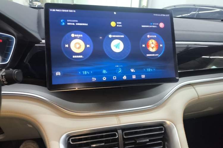 Used BYD Song PLUS New Energy 2024 HONOR Edition DM-i 110km Flagship Model Audio And AC Panel