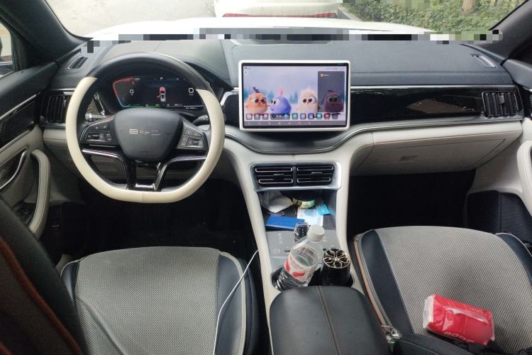 Used BYD Song PLUS New Energy 2024 HONOR Edition DM-i 110km Flagship Model Center Console