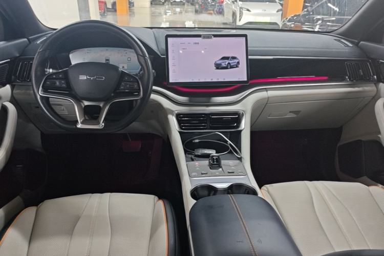 Used BYD Song PLUS New Energy 2024 HONOR Edition DM-i 110km Flagship PLUS Center Console