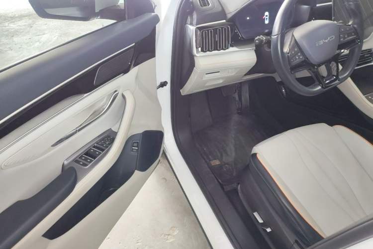 Used BYD Song PLUS New Energy 2024 Honor Edition EV 520km Premium Model Driver Seat