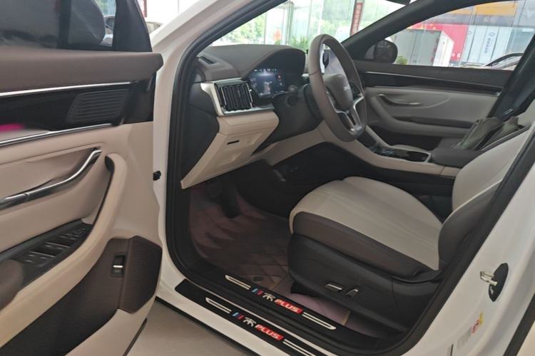 Used BYD Song PLUS New Energy 2024 Honor Edition EV 605km Flagship PLUS Driver Seat
