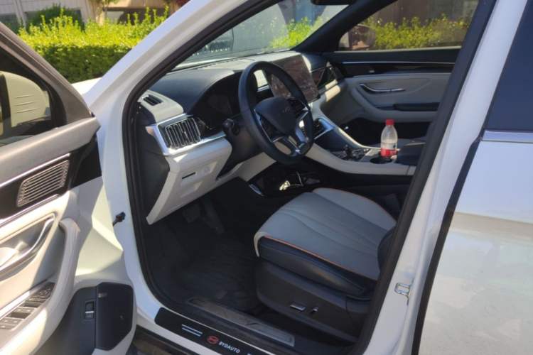 Used BYD Song PLUS New Energy 2024 Honor Edition EV 605km Flagship PLUS Driver Seat