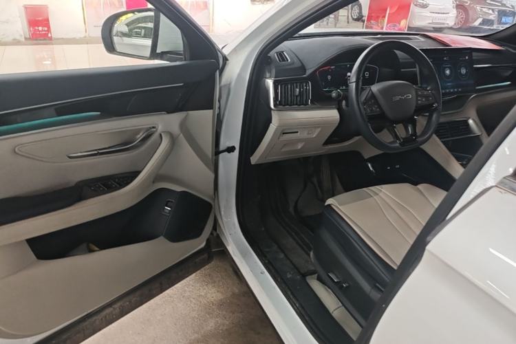 Used BYD Song PLUS New Energy 2024 Honor Edition EV 520km Premium Model Driver Seat