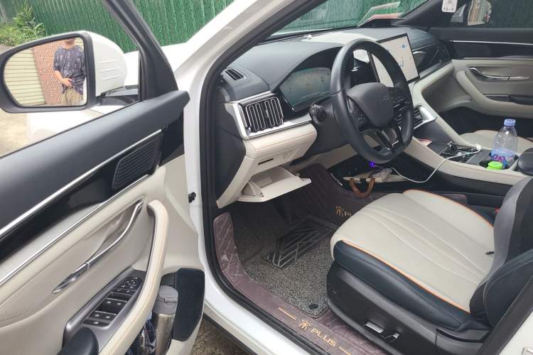 Used BYD Song PLUS New Energy 2024 HONOR Edition DM-i 110km Flagship Model Driver Seat