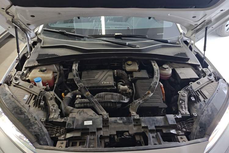Used BYD Song PLUS New Energy 2024 HONOR Edition DM-i 110km Flagship PLUS Engine Bay