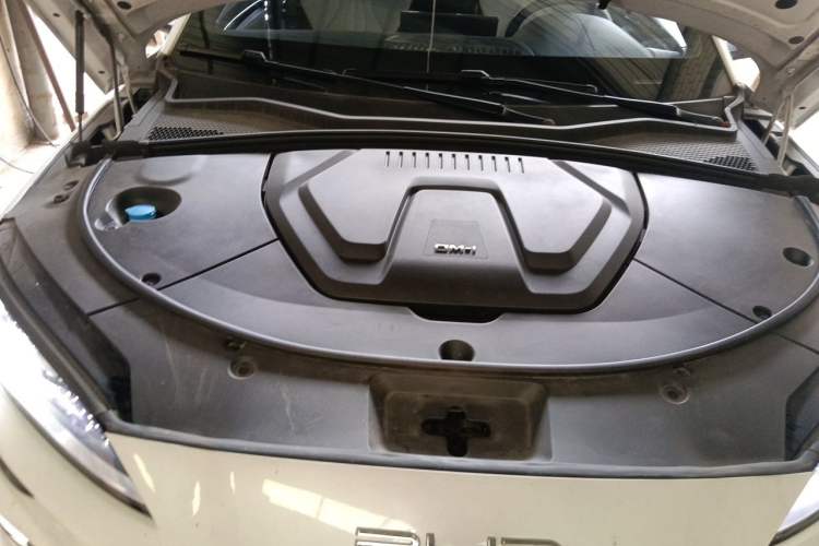 Used BYD Song PLUS New Energy 2024 HONOR Edition DM-i 110km Flagship PLUS Engine Bay