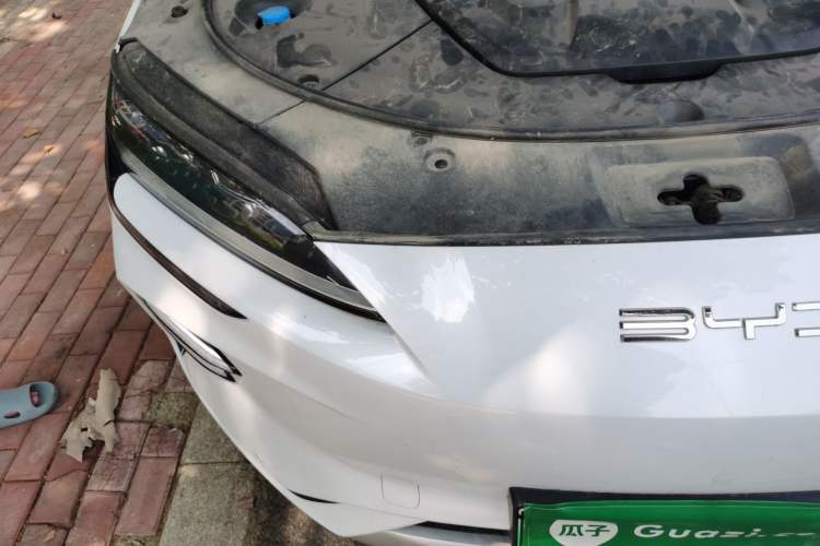 Used BYD Song PLUS New Energy 2024 Honor Edition EV 520km Luxury Model Engine Bay Right