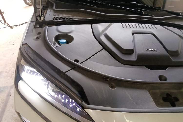 Used BYD Song PLUS New Energy 2024 HONOR Edition DM-i 110km Flagship PLUS Engine Bay Right