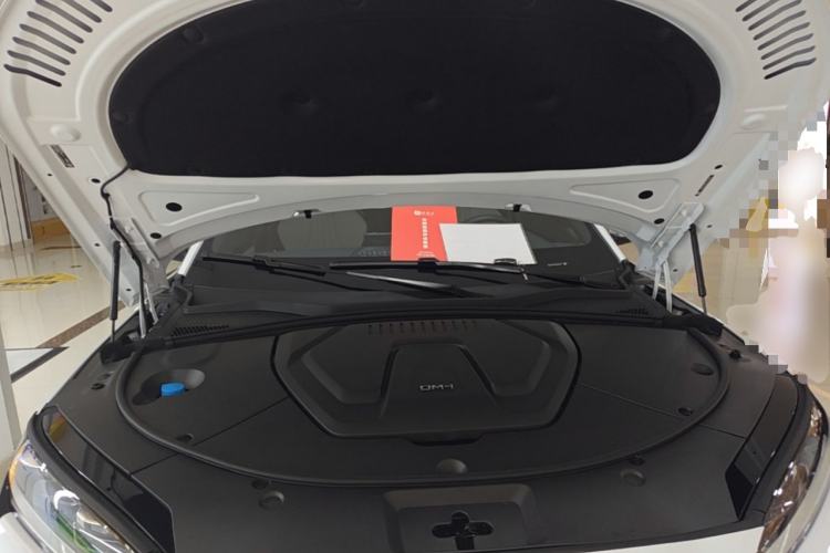 Used BYD Song PLUS New Energy 2024 HONOR Edition DM-i 71km Luxury Model Engine Bay