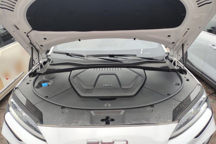 Used BYD Song PLUS New Energy 2024 HONOR Edition DM-i 110km Flagship PLUS Engine Bay