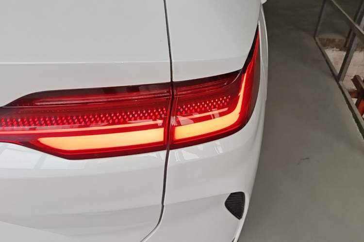 Used BYD Song PLUS New Energy 2024 HONOR Edition DM-i 110km Flagship PLUS Exterior 3