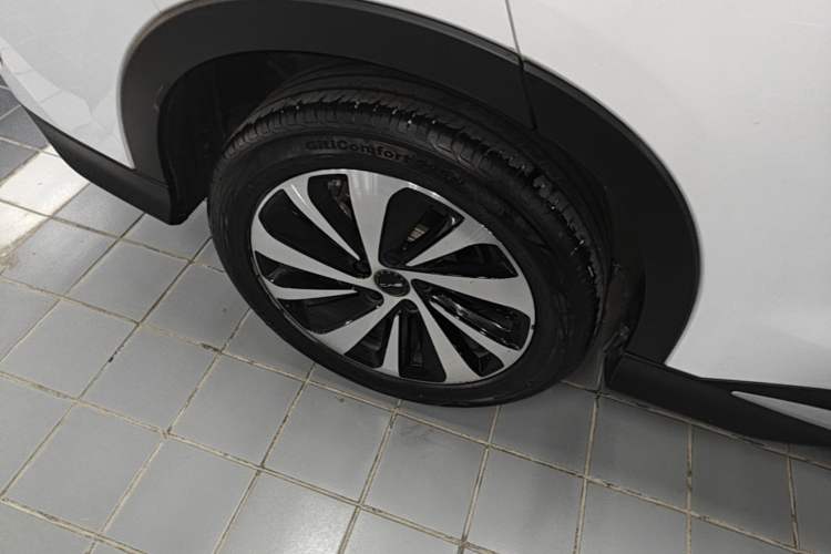 Used BYD Song PLUS New Energy 2024 HONOR Edition DM-i 110km Flagship PLUS Exterior 5