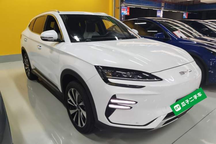 Used BYD Song PLUS New Energy 2024 Honor Edition EV 520km Luxury Model Front Right 45 Deg