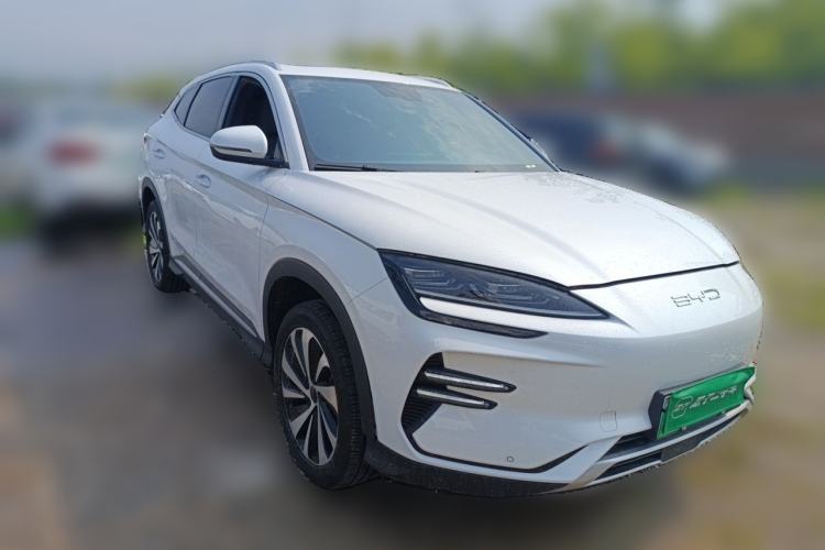 Used BYD Song PLUS New Energy 2024 Honor Edition EV 520km Luxury Model Front Right 45 Deg
