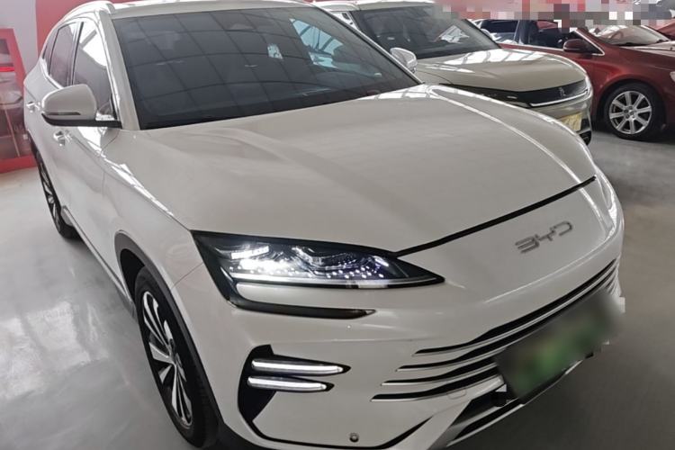 Used BYD Song PLUS New Energy 2024 HONOR Edition DM-i 110km Flagship PLUS Front Right 45 Deg