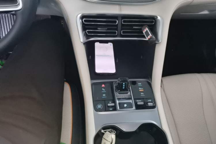Used BYD Song PLUS New Energy 2024 HONOR Edition DM-i 150km Flagship PLUS Gear Lever