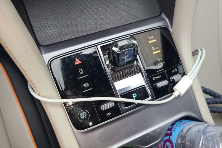Used BYD Song PLUS New Energy 2024 HONOR Edition DM-i 110km Flagship Model Gear Lever
