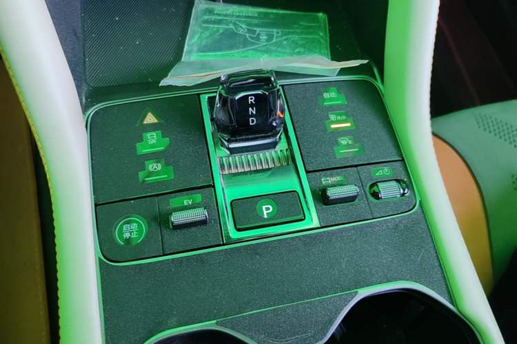 Used BYD Song PLUS New Energy 2024 HONOR Edition DM-i 110km Flagship Model Gear Lever