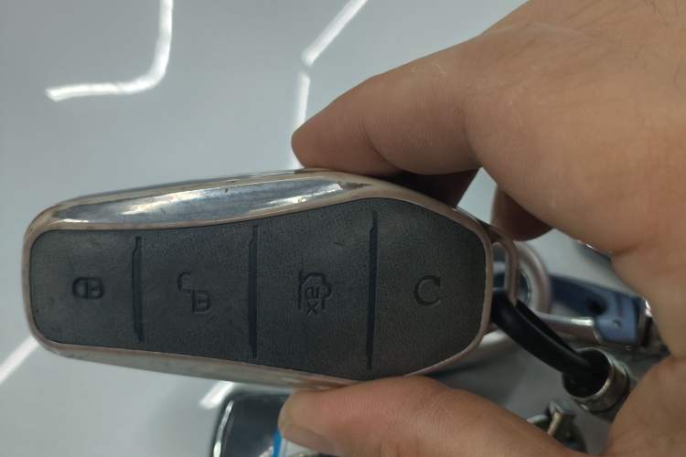 Used BYD Song PLUS New Energy 2024 HONOR Edition DM-i 150km Flagship PLUS Interior 1
