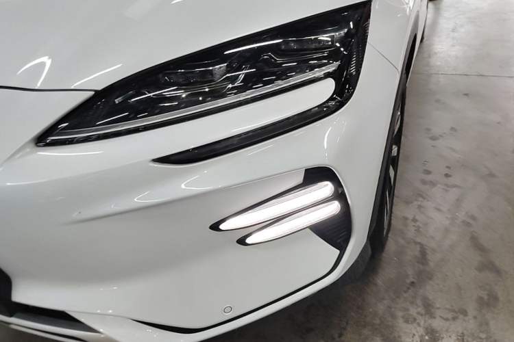 Used BYD Song PLUS New Energy 2024 Honor Edition EV 520km Luxury Model Left Front Headlight