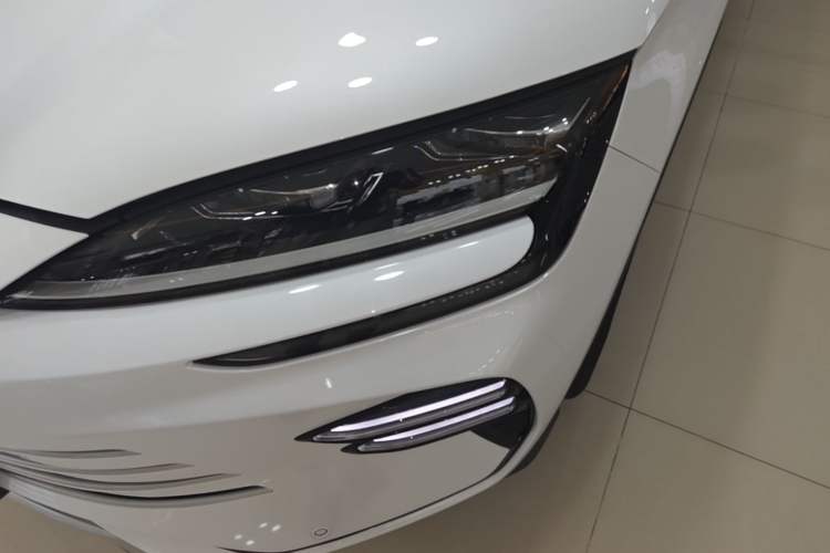 Used BYD Song PLUS New Energy 2024 HONOR Edition DM-i 71km Luxury Model Left Front Headlight