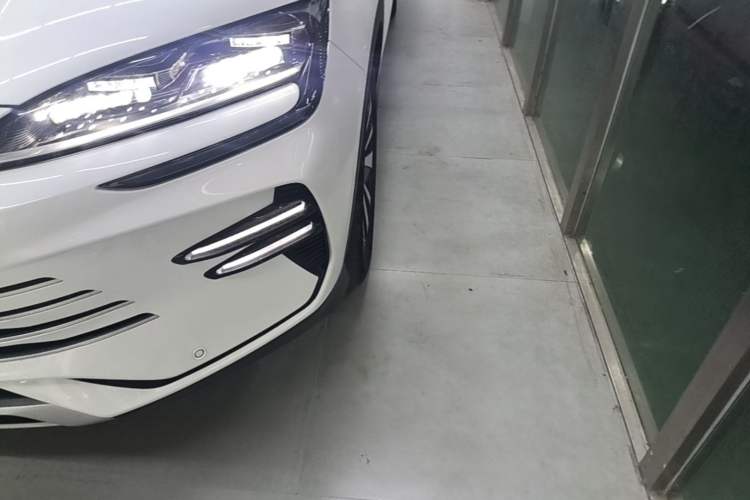 Used BYD Song PLUS New Energy 2024 HONOR Edition DM-i 110km Flagship Model Left Front Headlight