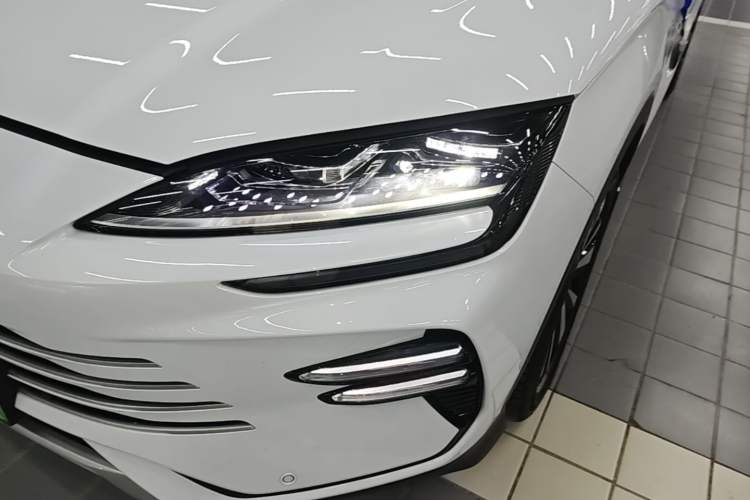 Used BYD Song PLUS New Energy 2024 HONOR Edition DM-i 110km Flagship PLUS Left Front Headlight