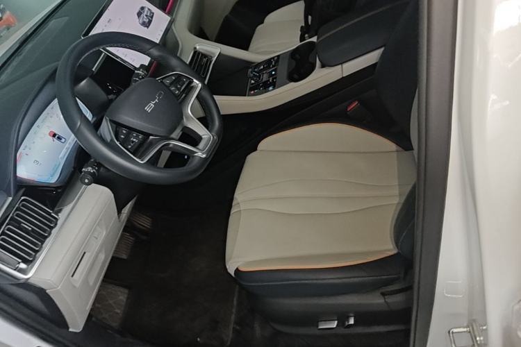 Used BYD Song PLUS New Energy 2024 HONOR Edition DM-i 110km Flagship PLUS Left Front Seat