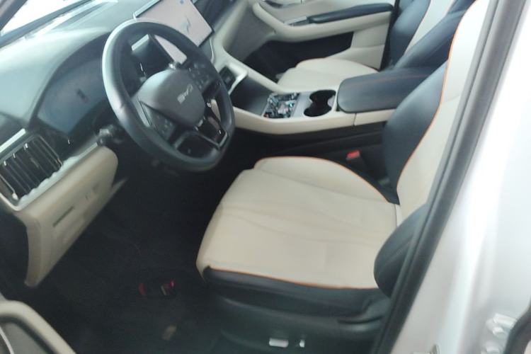 Used BYD Song PLUS New Energy 2024 Honor Edition EV 520km Luxury Model Left Front Seat