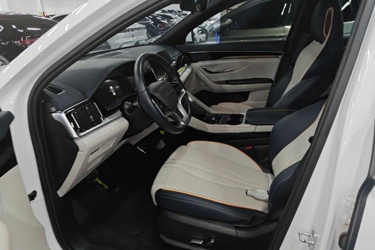 Used BYD Song PLUS New Energy 2024 HONOR Edition DM-i 110km Flagship PLUS Left Front Seat