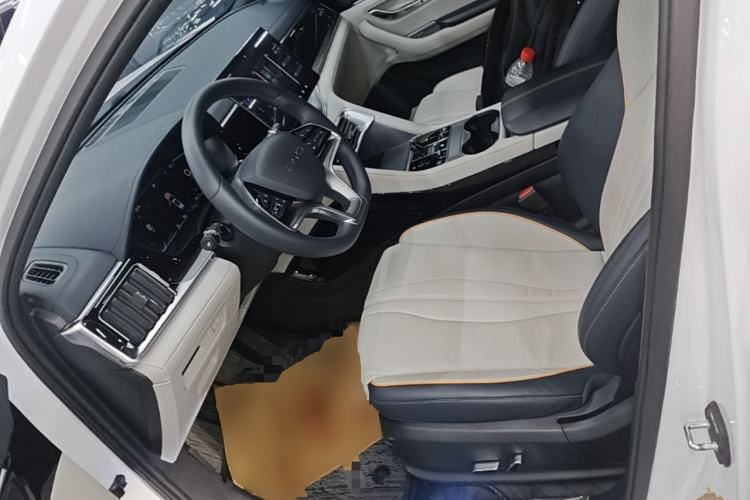 Used BYD Song PLUS New Energy 2024 HONOR Edition DM-i 110km Flagship PLUS Left Front Seat