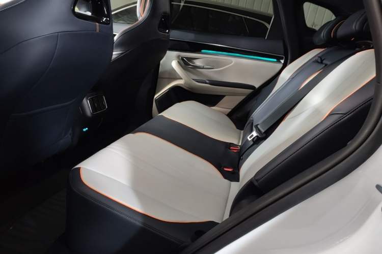 Used BYD Song PLUS New Energy 2024 Honor Edition EV 520km Premium Model Left Rear Seat