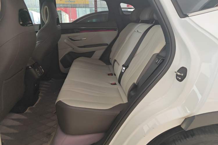 Used BYD Song PLUS New Energy 2024 Honor Edition EV 605km Flagship PLUS Left Rear Seat