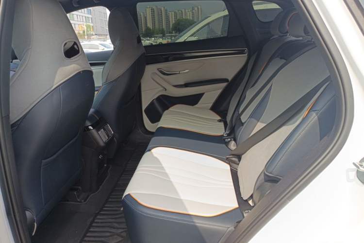 Used BYD Song PLUS New Energy 2024 Honor Edition EV 520km Luxury Model Left Rear Seat