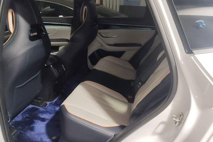 Used BYD Song PLUS New Energy 2024 HONOR Edition DM-i 110km Flagship Model Left Rear Seat