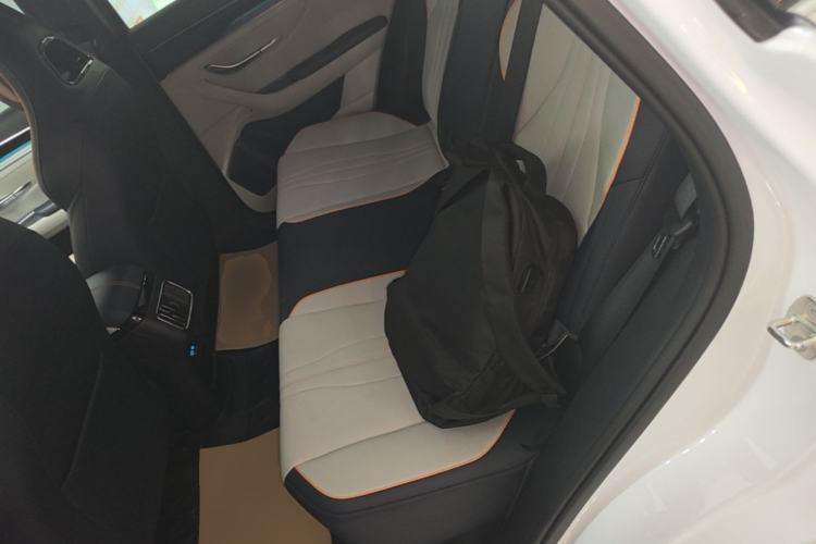 Used BYD Song PLUS New Energy 2024 HONOR Edition DM-i 71km Luxury Model Left Rear Seat