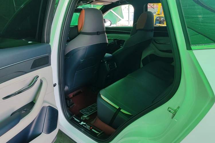Used BYD Song PLUS New Energy 2024 HONOR Edition DM-i 110km Flagship Model Left Rear Seat