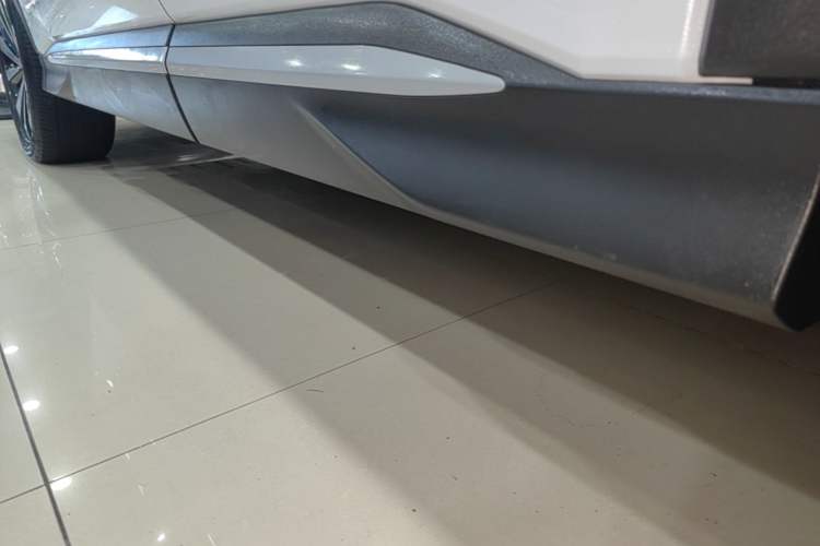 Used BYD Song PLUS New Energy 2024 HONOR Edition DM-i 150km Flagship PLUS Left Side Sill