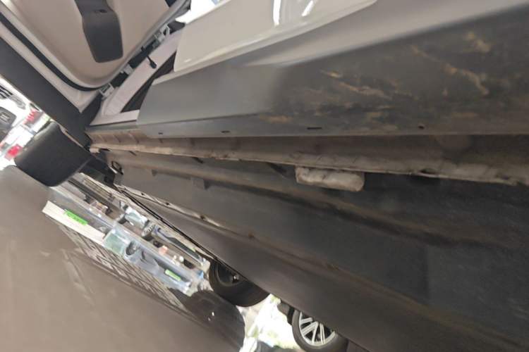 Used BYD Song PLUS New Energy 2024 Honor Edition EV 605km Flagship PLUS Left Side Sill