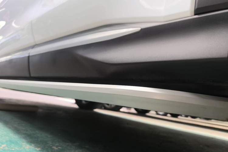 Used BYD Song PLUS New Energy 2024 HONOR Edition DM-i 110km Flagship PLUS Left Side Sill