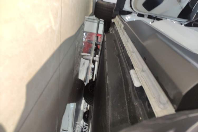 Used BYD Song PLUS New Energy 2024 Honor Edition EV 520km Luxury Model Left Side Sill