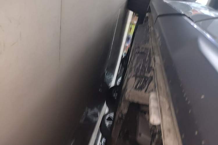 Used BYD Song PLUS New Energy 2024 HONOR Edition DM-i 150km Flagship PLUS Left Side Sill